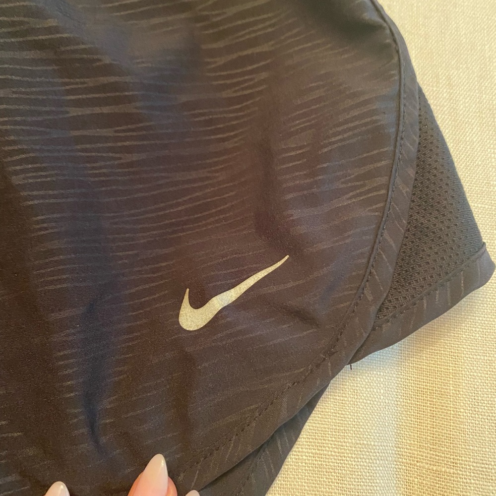 NIKE DRI-FIT SHORTS